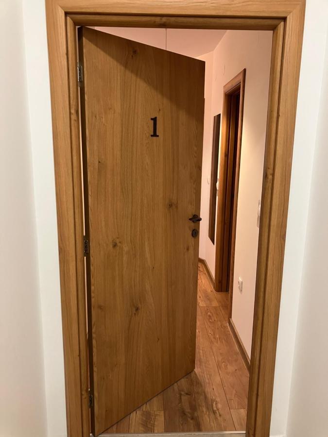 Petlov Salas Rooms Novi Sad Exterior foto