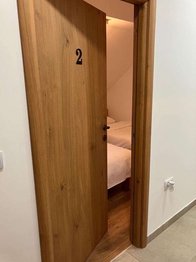 Petlov Salas Rooms Novi Sad Exterior foto